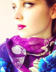 Hydrangea Garden silk scarf round neck